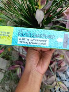 Bombay Shaving Company (Razor and Cream)