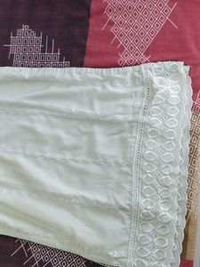 Elegant Embroidered Leggings