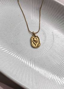 Gold Flower anti Tanishq Pendant Necklace