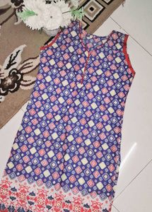 Sleeveless Printed Kurti