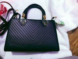 New With Tag Best quality Handbag 👜