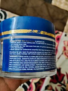Dr. Batra&#39;s Pro+ Skin Clear Cream