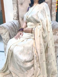 Royal Saree With Purple Blouse.....Ready To Wea