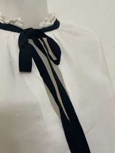 H&amp;M CREPE BLOUSE TOP SHIRT WHITE BLACK YOKE