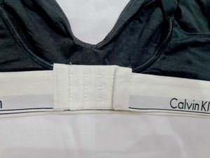 🇳🇿💫💗 Imported Calvin Klein Black Bralette