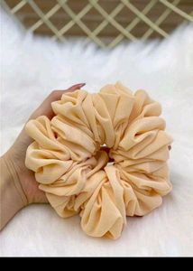 Fluffy Scrunchie