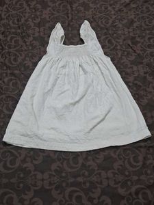 Cute Girl&#39;s White Floral Dress