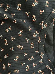 Floral Print Cropped Tee