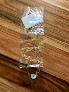 Pretty Dandelion Necklace