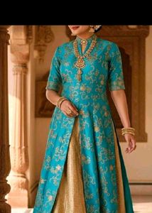 Gown Set