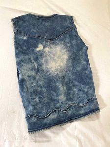 Women&#39;s Denim Jacket
