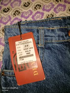 Wide Leg Jeans( New)