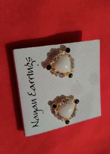 White Moonstone Earring ♥️♥️