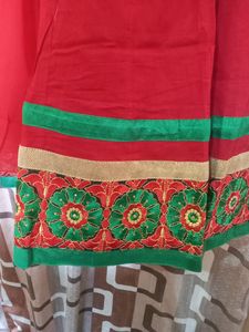 New Green &amp; Red Anarkali Kurta Set Pack Of 1