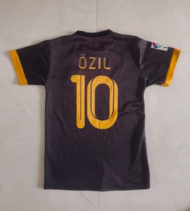 Real Madrid Jersey (Ozil)