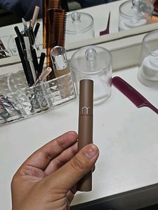 Rom And Brown Mascara