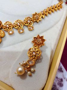 Elegant Traditional Necklace Set with Earrings