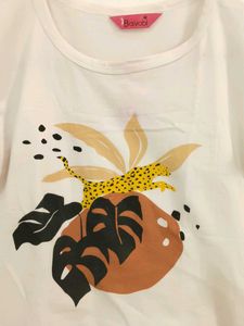 Cute Graphic Print Tee