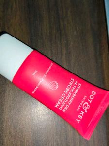 Dot &amp; Key Strobe Cream