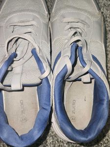 Men&#39;s Casual Grey Shoes