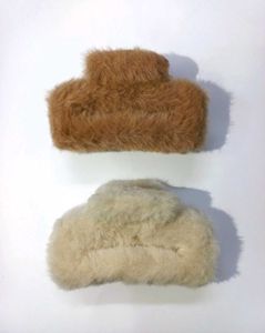 Set of 2 Plush Faux Fur Hair Claw Clutchers