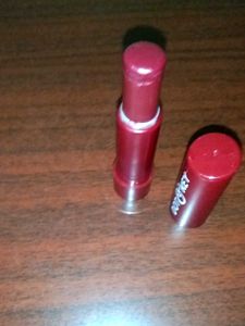 Dot And Key Lipbalm