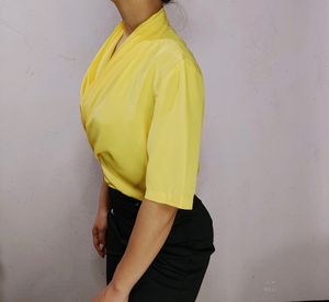 PRICE DROP 🔴Women&#39;s Yellow Top/Blouse