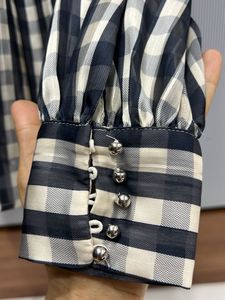 Checkered Blouse 👚 H&amp;M