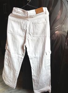 White Cargo Pants - Stylish &amp; Versatile