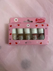 Set Of 5 Nail Polish