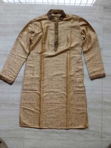 Elegant Men's Kurta And Pajamas