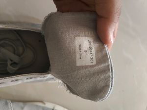 Original USPA light Grey Shoes With Colour Stain