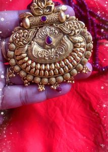 Ruby Beads 3 Layers Chain And 1.5 Gram Gold Polish