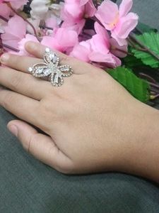 Sparkling Butterfly Ring