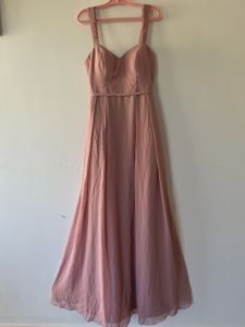 Simple peachy dress👗(surplus)