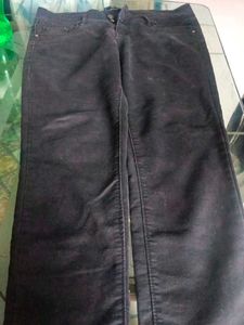 Stylish Black Jeans