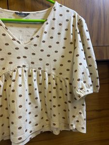 Polka Dot peplum top