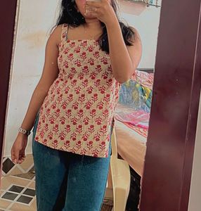 Beautiful Women Strappy Kurti