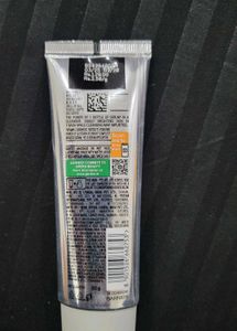 Garnier Vitamin C Bright Serum cleanser