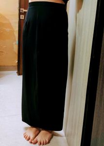 Black Straight Long Skirt ! ✨🖤{ Below Knee But Not Full Length It&#39;s Ankle Length } ✨