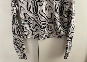 Trendy Long Sleeve Top