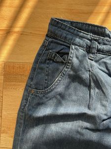 Vintage High-Waisted Jeans