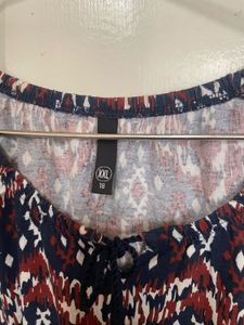 Max Fashion-Patterned Top