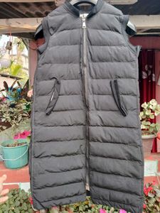 Sleeveless Padded Long Jacket