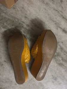 Woven Mustard Slides