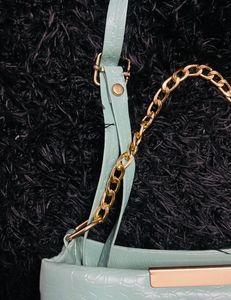 Gorgeous Attractive Women Sling bag