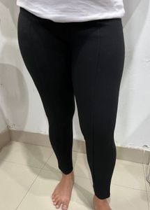 Black Stretchable Jeggings