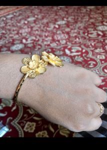 Floral Bangle