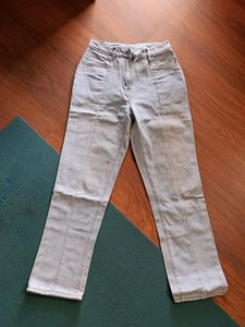 URBANIC Straight Fit Jeans