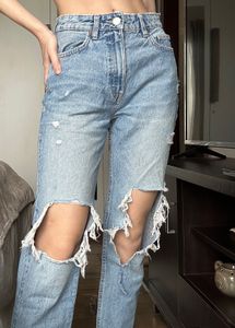 Zara Ripped Mom Fit Denim